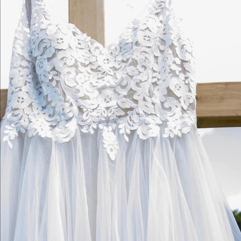 Wedding dress